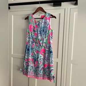 Lilly Pulitzer- size 4 - sleeveless dress - bow detail